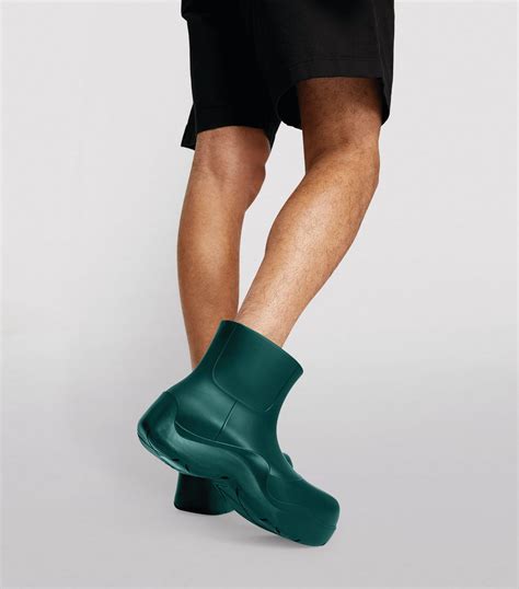 bottega veneta puddle boots men.